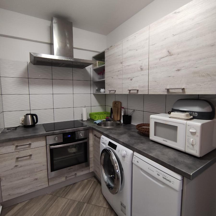 Nad Jeziorem Kochle Pszczew Exterior photo