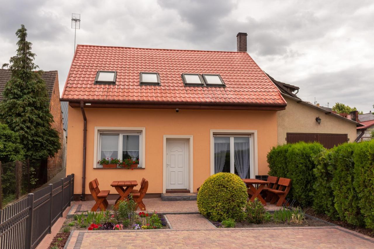 Nad Jeziorem Kochle Pszczew Exterior photo